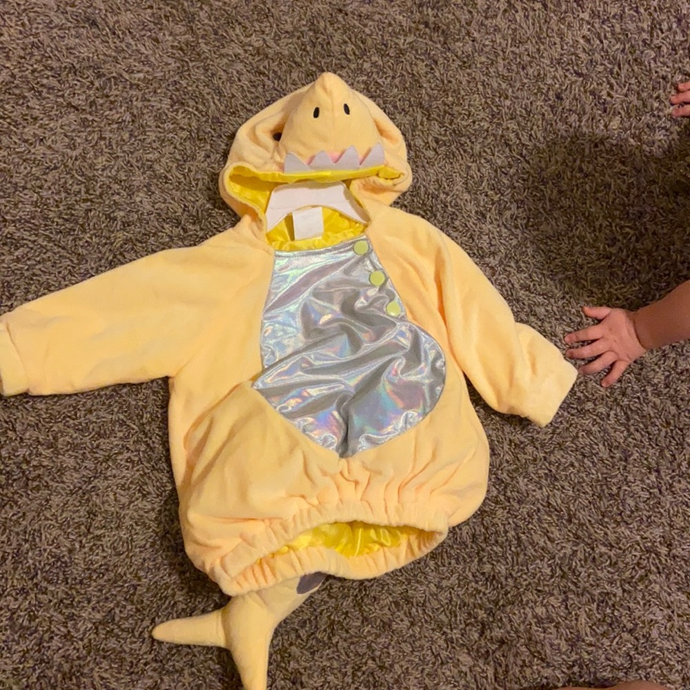 Baby shark Halloween costume